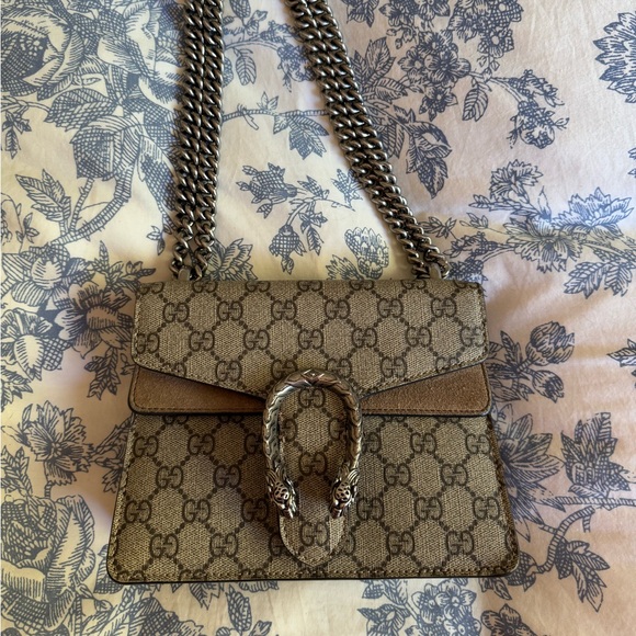 Gucci Dionysus Shoulder Bag - Picture 1 of 12